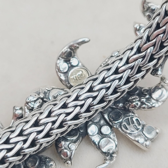 John Hardy Dot Ayu Frangipani Flower Bracelet With Gold - Picture 8 of 16